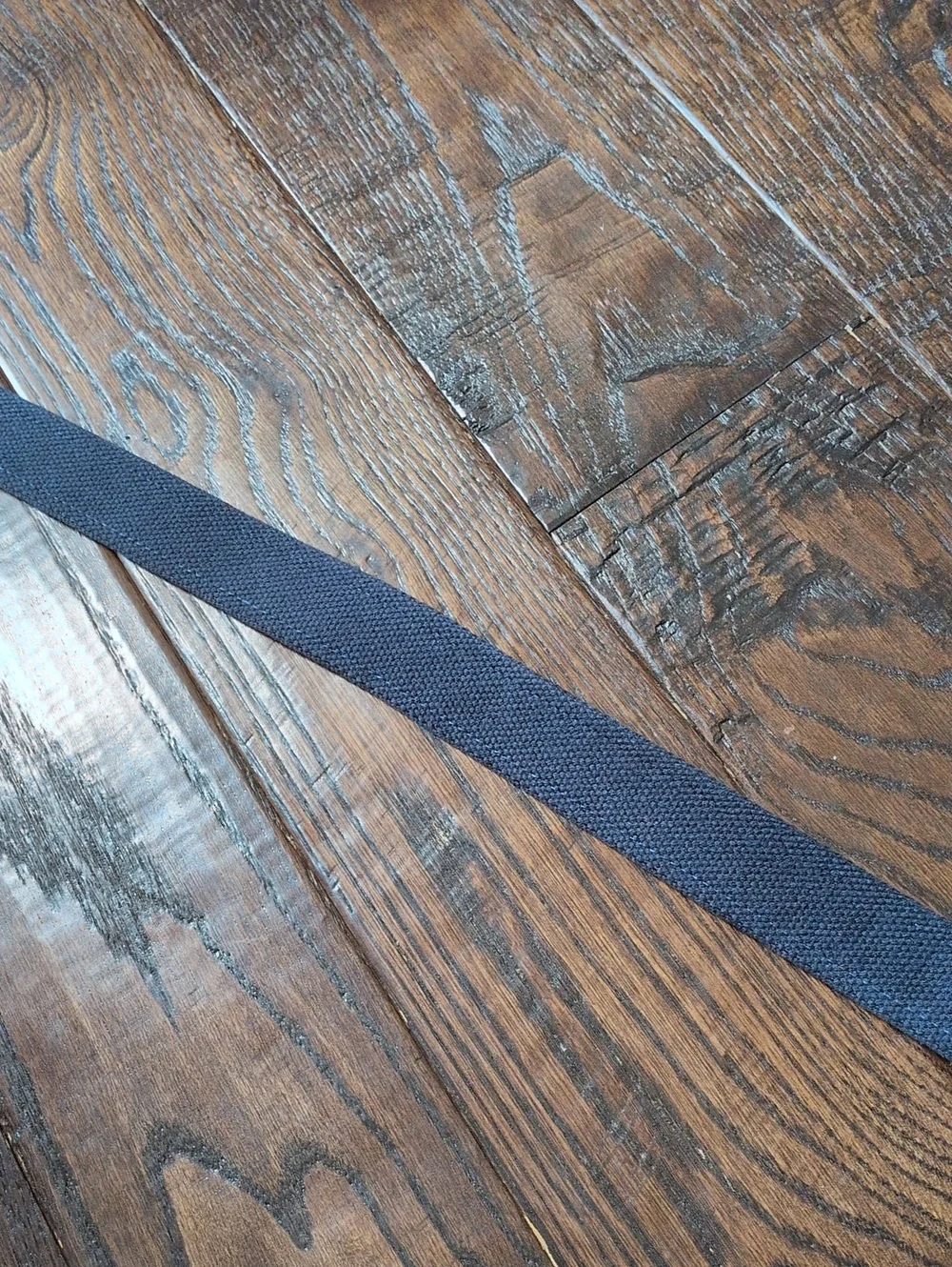 VINEYARD VINES I Crabs Canvas Club Belt in Raspberry with Leather End, 30
